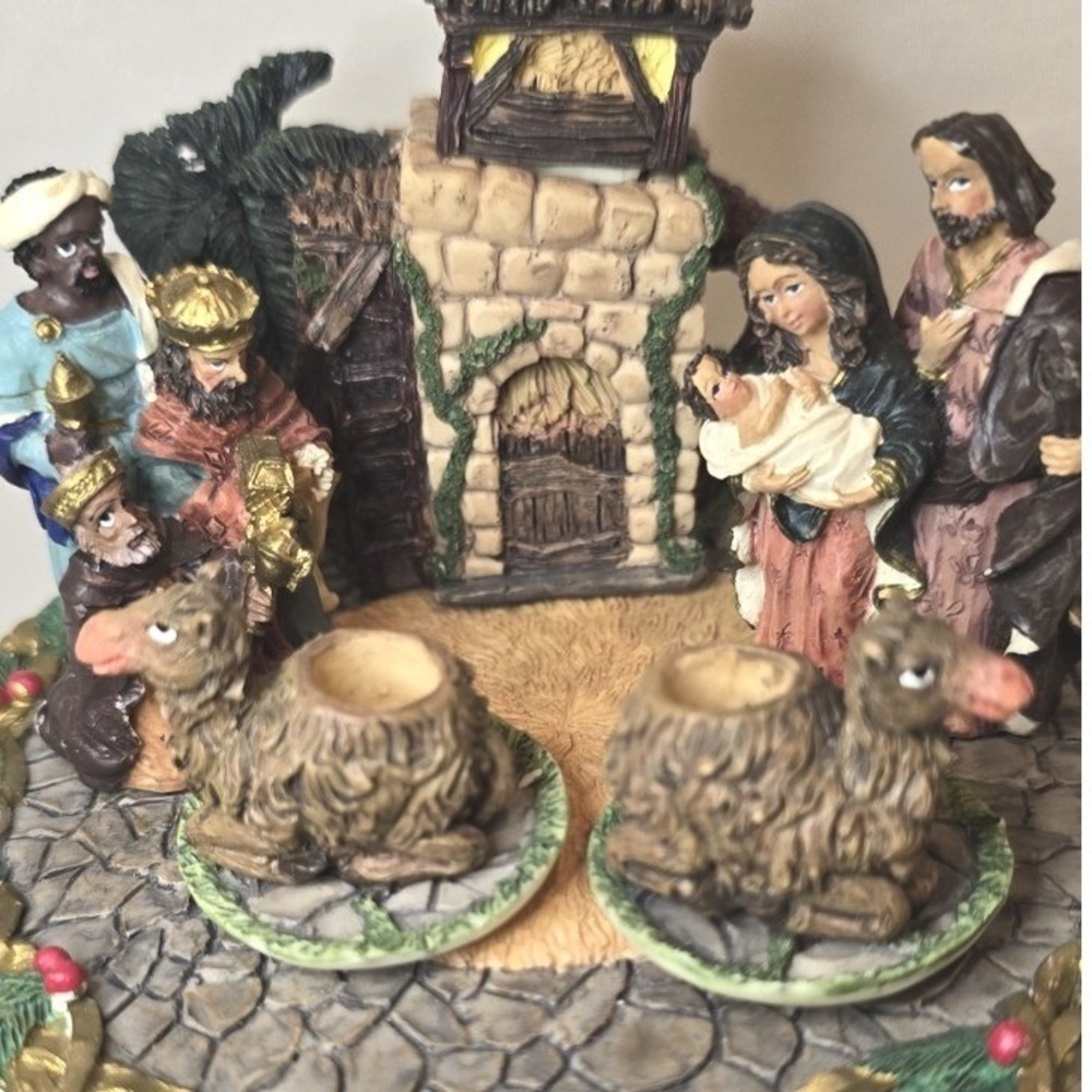 House of Lloyd Christmas Around the‎ World Miniature Nativity Set 1990...